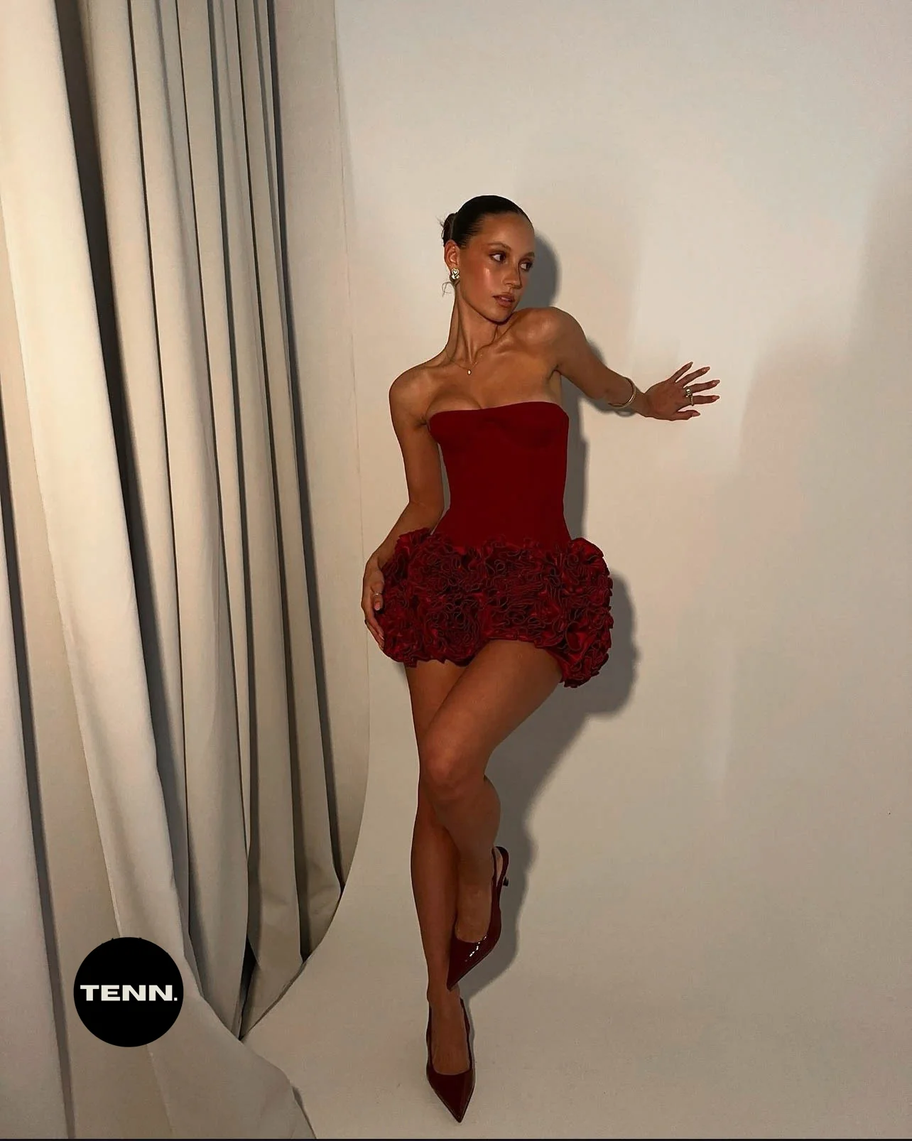 Paradise Cupped Corset & Embroidered Mini Skirt - Red - Image 3